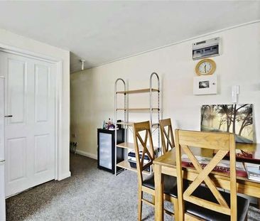 Staines Road, Hounslow, TW4 - Photo 1