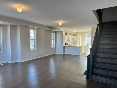 For Lease - 25 Prince William Boulevard, Clarington, Ontario - Photo 4