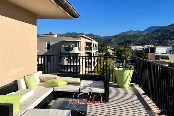 Trois pièces en dernier étage - Photo 1