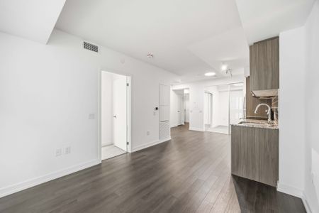 For Lease - 4010 Eglinton Avenue Unit# 320, Toronto, Ontario - Photo 3