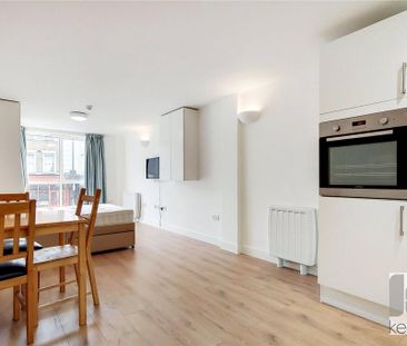 Studio to rent - Photo 3