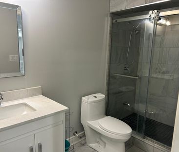 For Lease - 357 La Rocca Avenue, Vaughan, Ontario - Photo 5