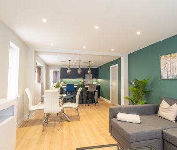 Brighton Road, Horley, RH6 - Photo 5