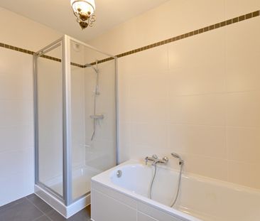 Te huur: recent en lichtrijk 2 slpk app met tuin in Kaprijke - Photo 2