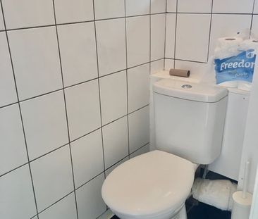 Room in a Shared House, Newmill House, E3 - Photo 4