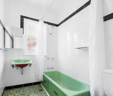 Cardiff South - Photo 3