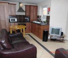 4 Bed Student House in Belfast-Botanic - Photo 1