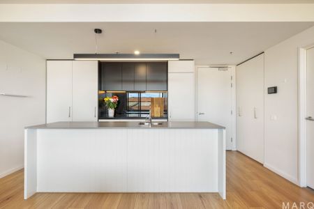 Sophisticated Living in the Vibrant Heart of Dickson - Photo 4