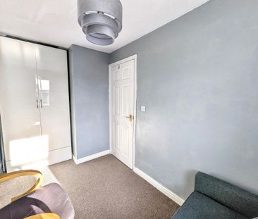 2 bedroom semi-detached house to rent - Photo 4
