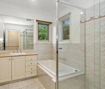 73 Victoria Crescent, Mont Albert. - Photo 1