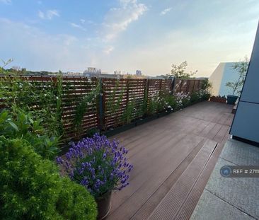 1 bedroom penthouse to rent - Photo 2