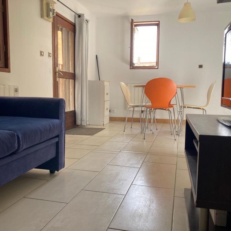 Location Appartement 2 pièces Meublé 30m² SAINTES 17100 - Photo 1