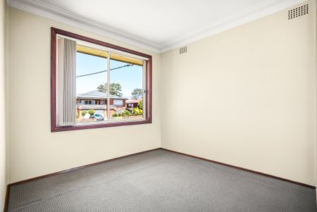 54 Hereward Highway, Blacktown NSW 2148 - House For Rent | Domain - Photo 2