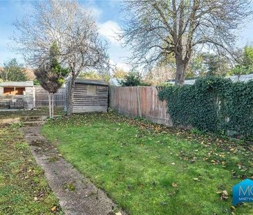 Grosvenor Road, London, N3 - Photo 1