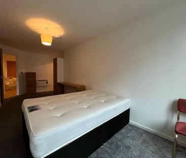 2 bedroom apartment to rent - Photo 6