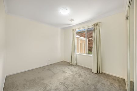 58 Cocoparra Crescent, Crace ACT 2911 - House For Rent | Domain - Photo 3