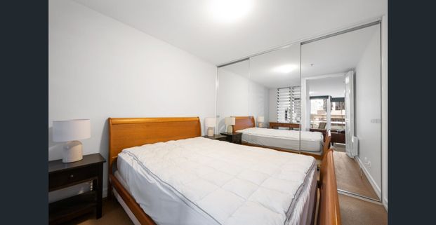 The Philadelphia - Photo 1