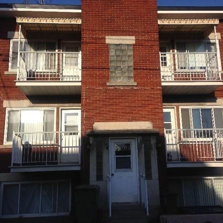 Lachine 3 ½ Disponible 1 juillet ou avant, 2 balcons, cour - Photo 4