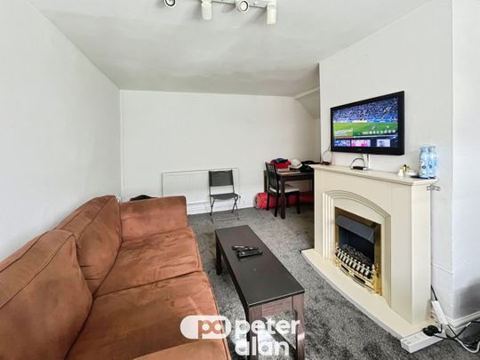Manor Court, Church Village, PONTYPRIDD - Photo 1