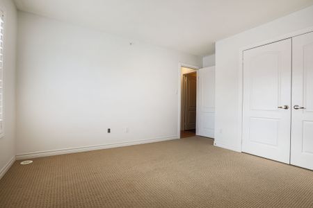 For Lease - 60 Cathedral High Heights, Markham, Ontario - Photo 5