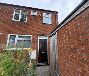 3 bedroom semi-detached house to rent - Photo 5