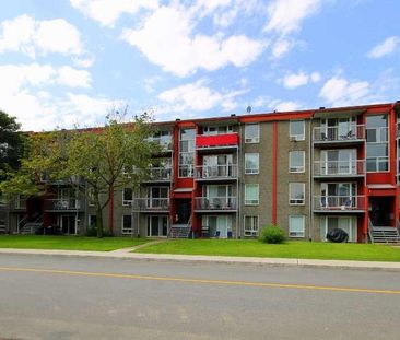 ***RÉSERVÉ*** - Photo 2