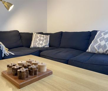 2 bedroom semi-detached house to rent - Photo 3