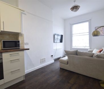 Berkeley Street, Cheltenham, Gloucestershire, GL52 - Photo 2