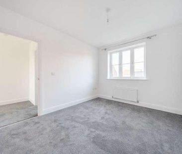 Heyford Park, Bicester, Oxfordshir, OX25 - Photo 1