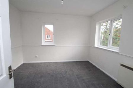 The Lawns, Hemel Hempstead, HP1 - Photo 2