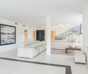 6 bedroom luxury Villa for rent in Madrid, Autonomous Region of Madrid - Photo 1