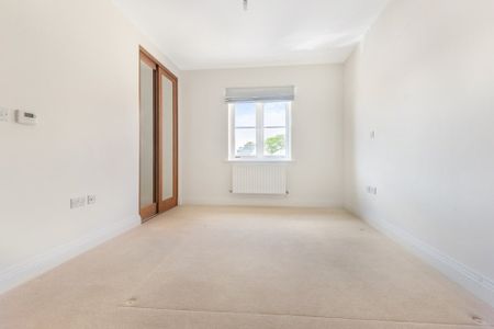 3 bedroom apartment to rent - Photo 5