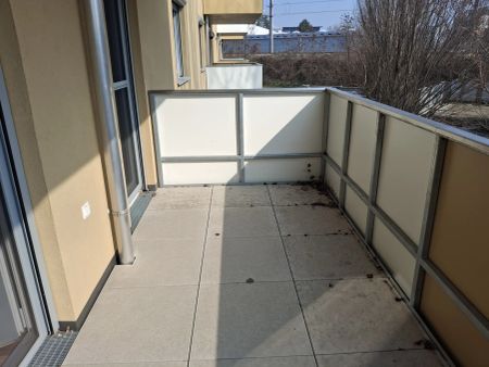 Erstbezug – Moderne 3-Zimmer-Wohnung mit lichtdurchfluteten Räumen mit Balkon - Photo 3