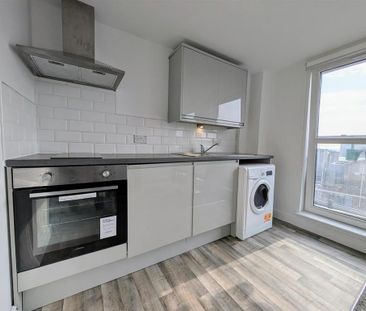 Studio to rent - Photo 5