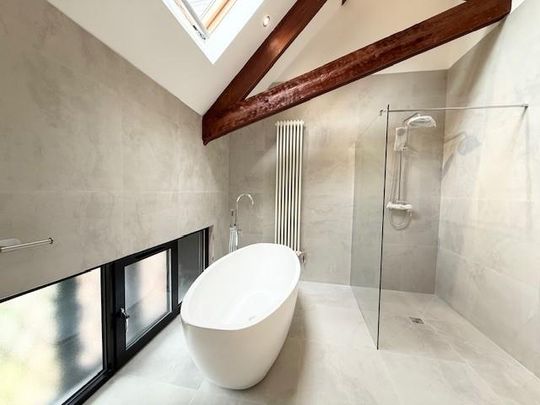 9 bedroom house to rent - Photo 1