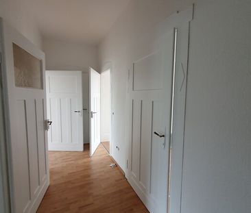 * Zentral * Familienfreundliche, helle 3-Raum Wohnung mit Balkon* - Foto 1