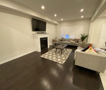 For Lease - 100 Dolobram Trail, Brampton, Ontario - Photo 2