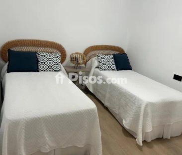 Casa pareada en alquiler en Almayate - Photo 1