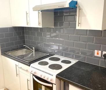 Studio Flat, Golders Green Road, NW11 - Photo 3