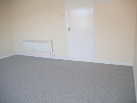 2 bedroom maisonette to rent - Photo 5