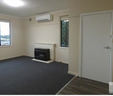 47 Margaret St, Moe, Vic 3825 - Photo 3