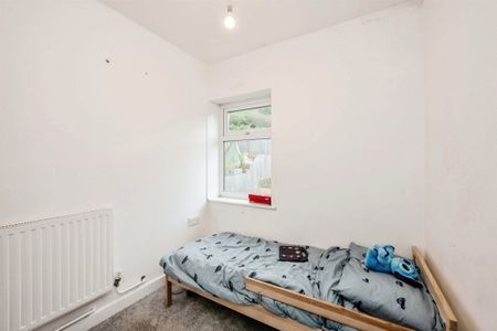 Dinas Street, Plasmarl, SWANSEA - Photo 5