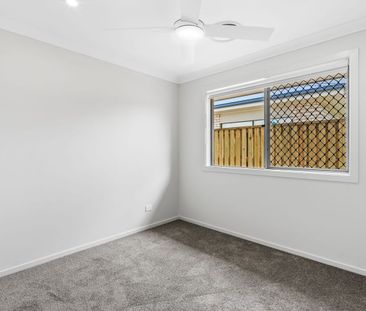 Family Home in Pumicestone Pocket - Photo 1