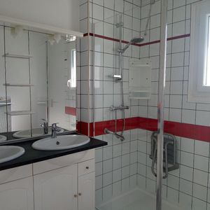 Location Maison 6 pièces 103m² HAUTERIVE 03270 - Photo 2