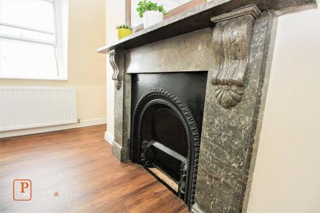 2 bedroom penthouse to rent - Photo 2