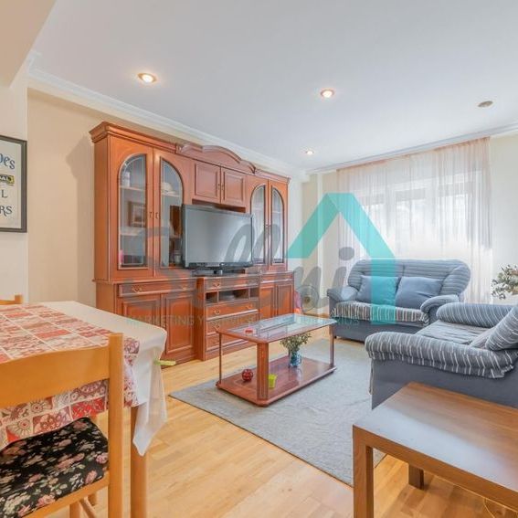 Alquiler de piso en Calle Padre Suarez - Photo 1