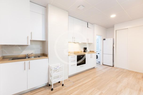 Piso de alquiler en Calle de San Manuel, 3, Aluche - Photo 1