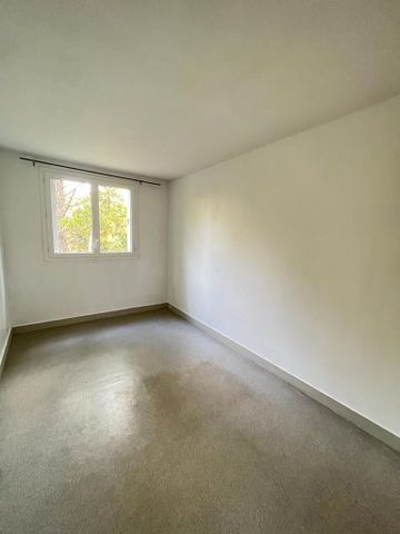 Location appartement 3 pièces, 63.00m², Yerres - Photo 2