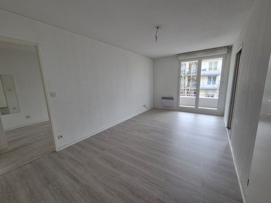 Location Appartement 2 pièces 38m² TOURS 37100 - Photo 1