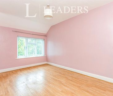 3 bedroom house to rent Newlands Avenue, Southampton, SO15 - Photo 2